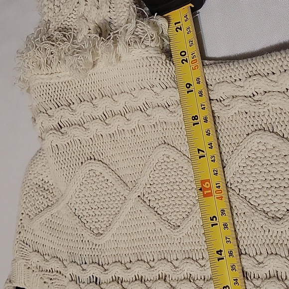A.N.A. A New Approach Fringed Pullover Sweater Small Petite Ivory - Picture 6 of 6